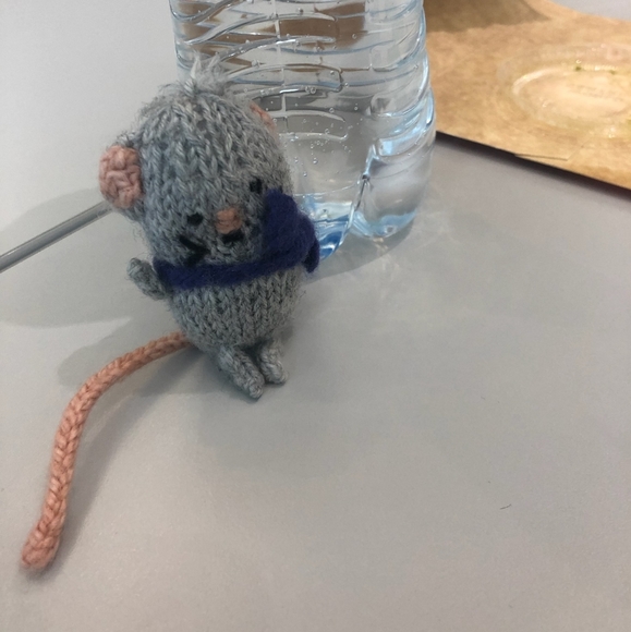 Shana's Closet - Picture 4 of 4